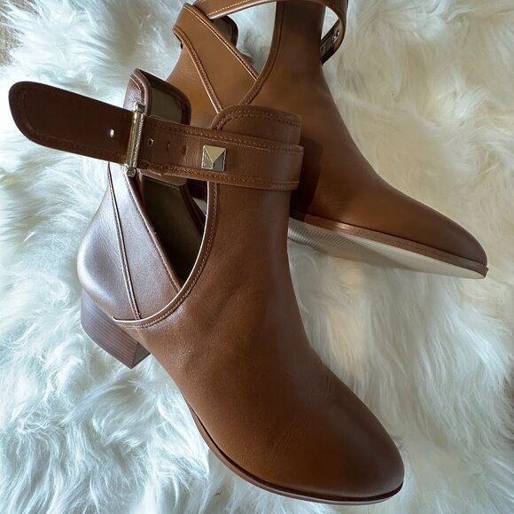 MICHAEL KORS ✨ NEW ✨ BRITTON BOOTIE Size 9.5 - Picture 1 of 7